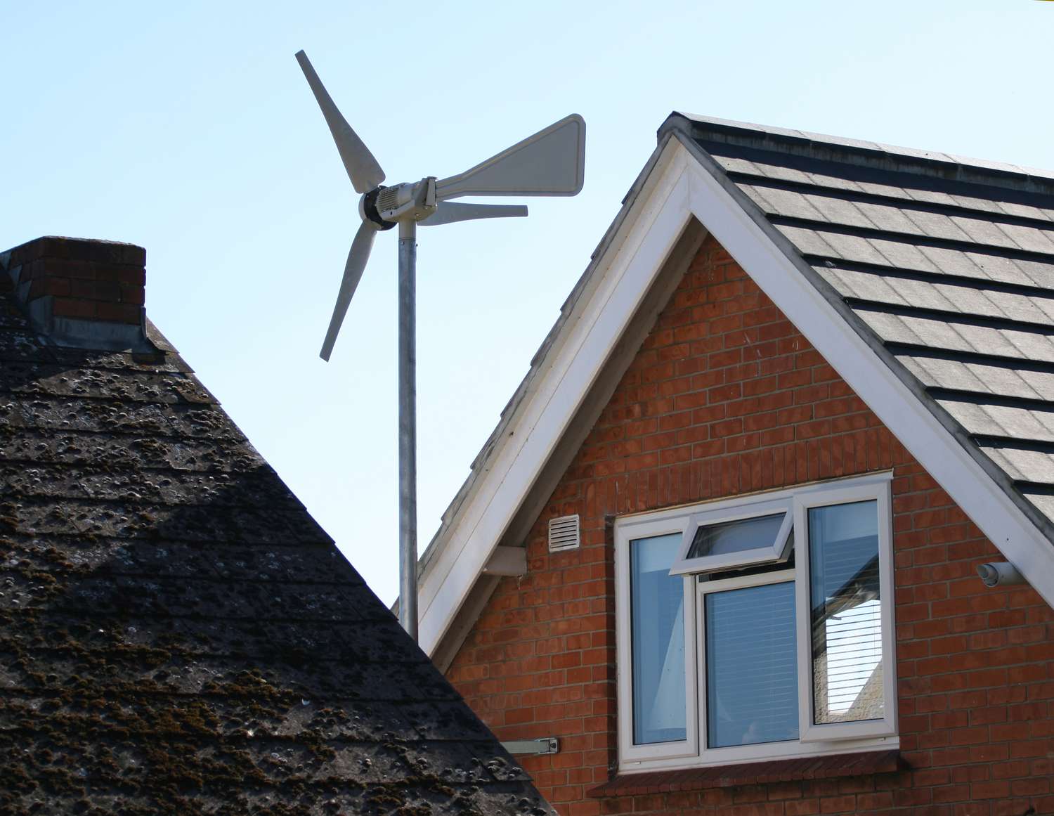 wind-turbine-generator-on-house-roof-90967703-b9619befbf954726ae92dfb6154711f2